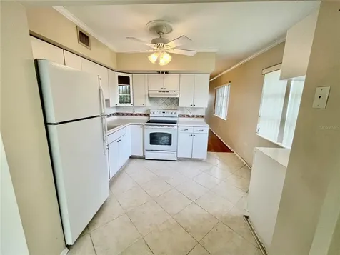 2042 Australia Way W Clearwater FL 33763