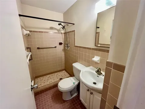 2042 Australia Way W Clearwater FL 33763