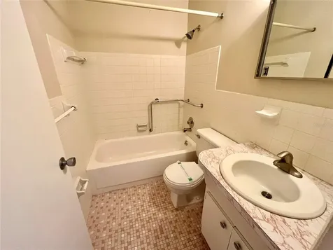 2042 Australia Way W Clearwater FL 33763