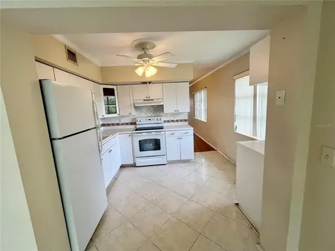 2042 Australia Way W Clearwater FL 33763