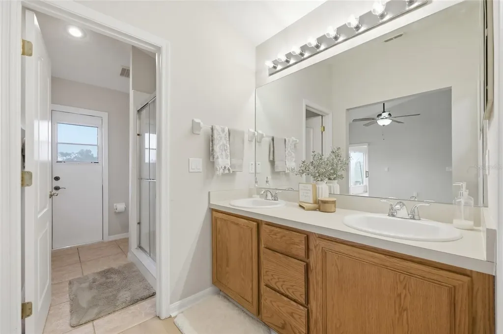 2729 Regency Oak Lane Orlando FL 32833