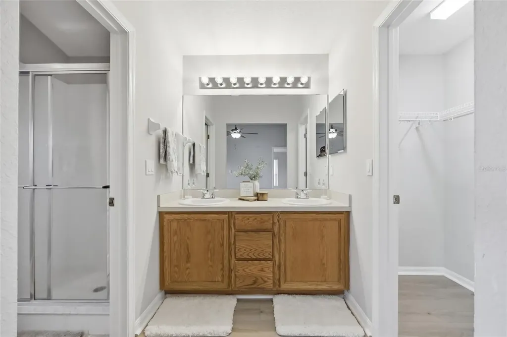 2729 Regency Oak Lane Orlando FL 32833