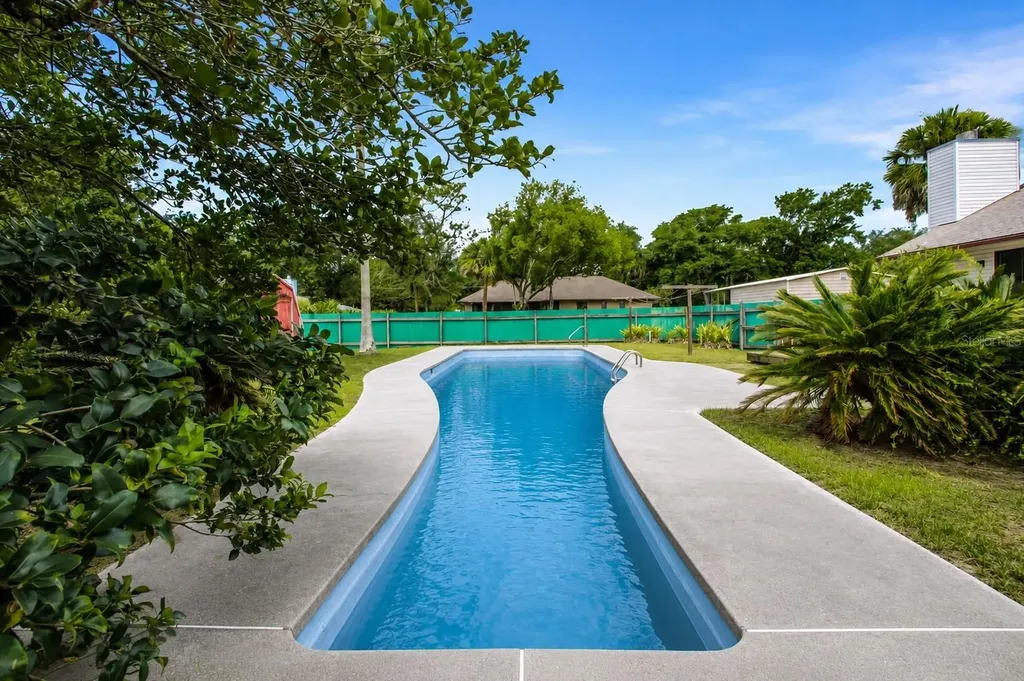 3020 Division Street Oviedo FL 32765
