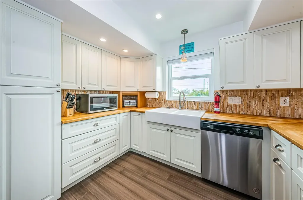 8432 W Gulf Boulevard Treasure Island FL 33706