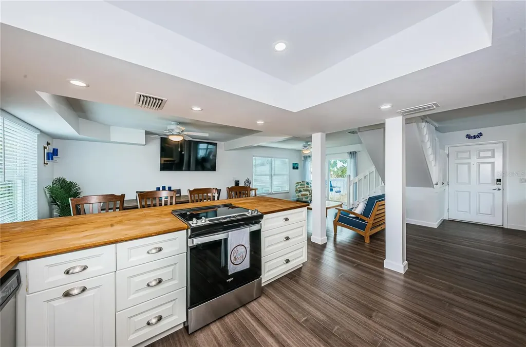 8432 W Gulf Boulevard Treasure Island FL 33706