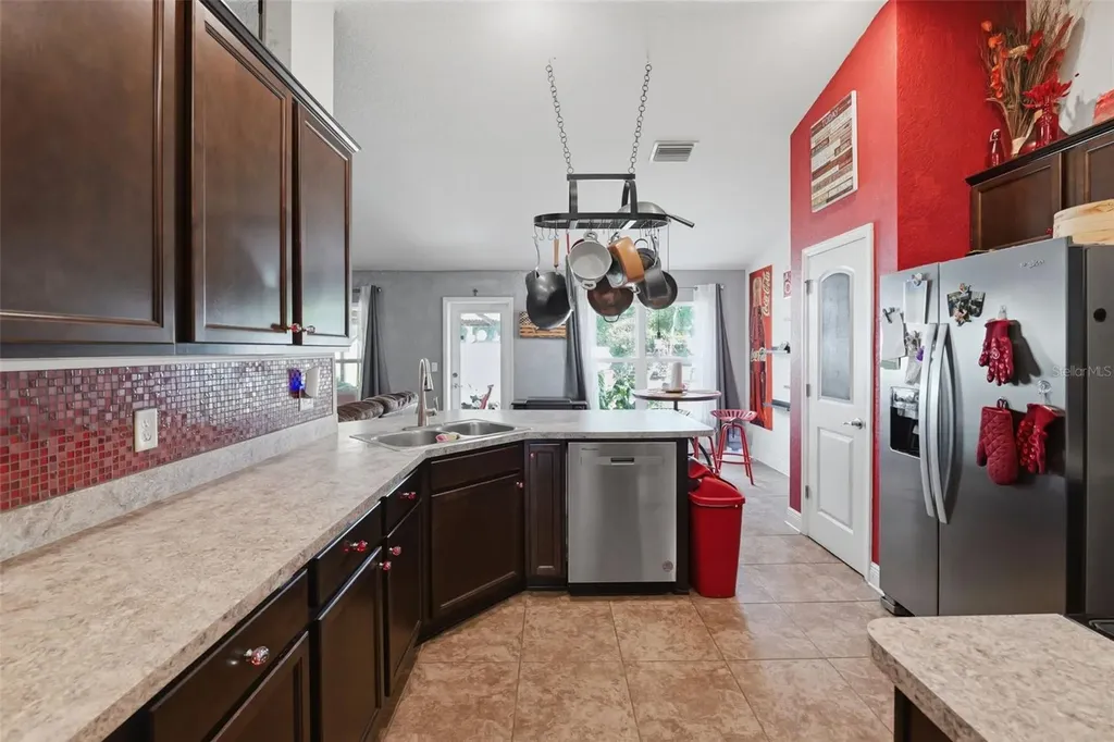12270 House Finch Road Weeki Wachee FL 34614