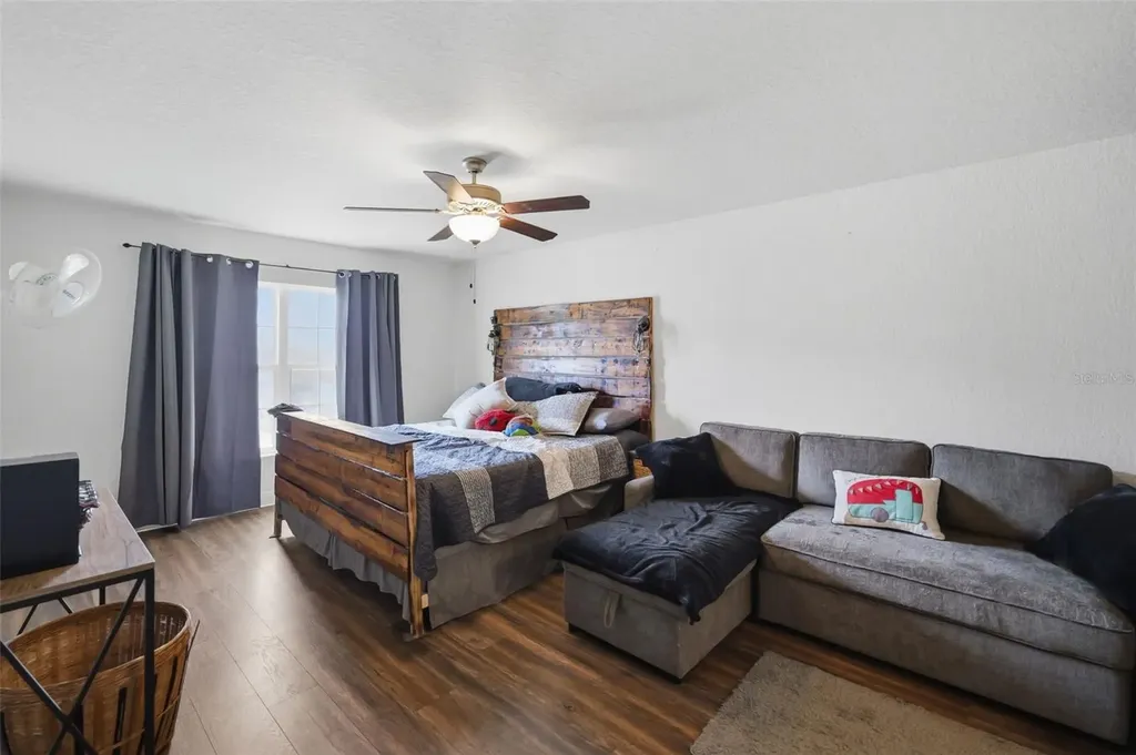 12270 House Finch Road Weeki Wachee FL 34614
