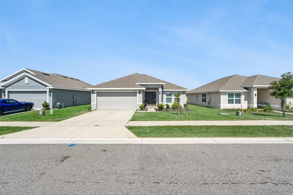 1106 Citrus Landings Boulevard Davenport FL 33837