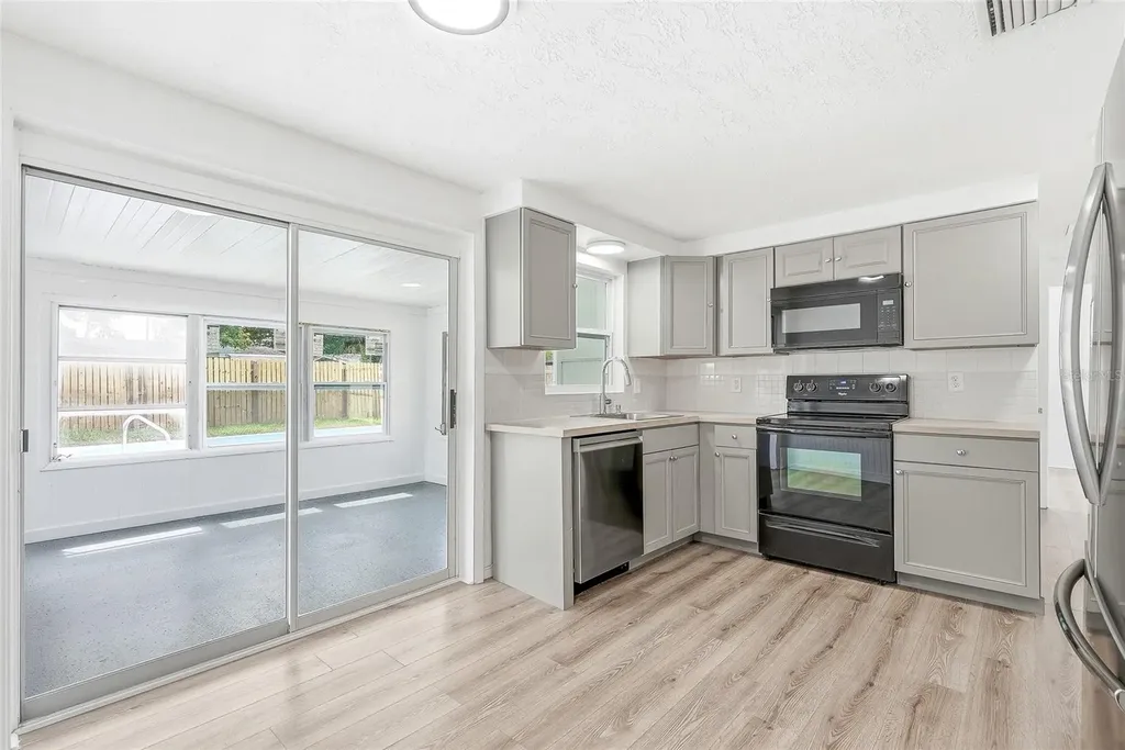 2048 Hess Drive Holiday FL 34691