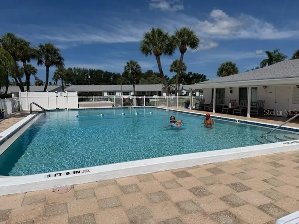 5973 Hibiscus Drive Bradenton FL 34207