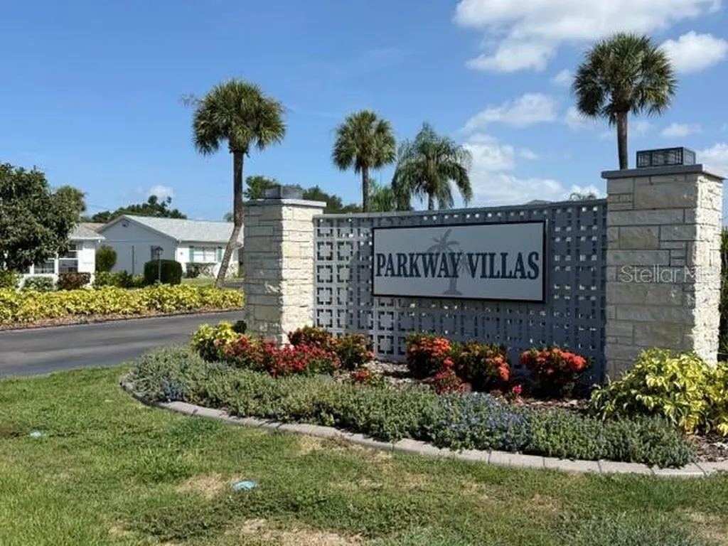 5973 Hibiscus Drive Bradenton FL 34207
