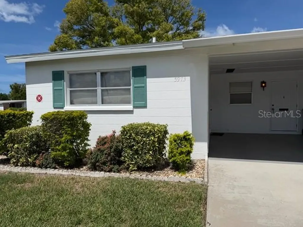 5973 Hibiscus Drive Bradenton FL 34207