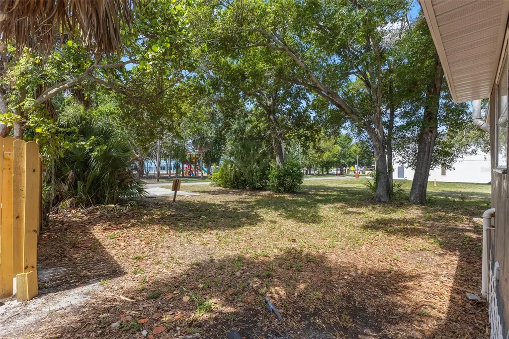 1015 Metto Street Clearwater FL 33755