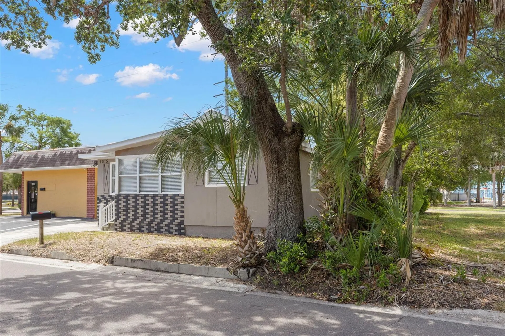 1015 Metto Street Clearwater FL 33755