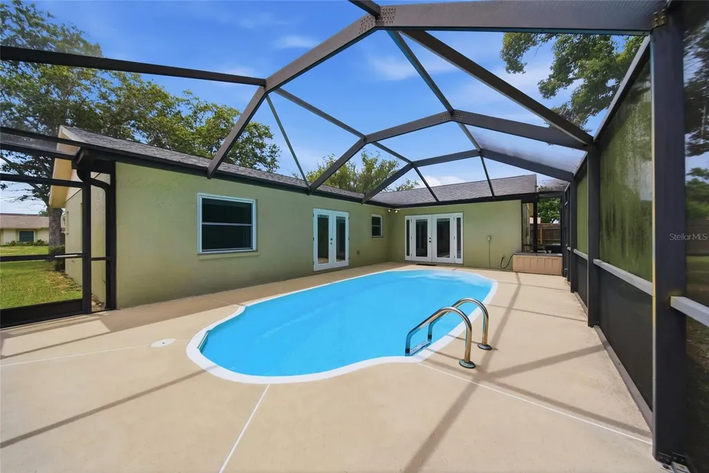17513 Shadyside Circle Lutz FL 33549