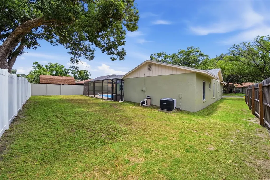 17513 Shadyside Circle Lutz FL 33549