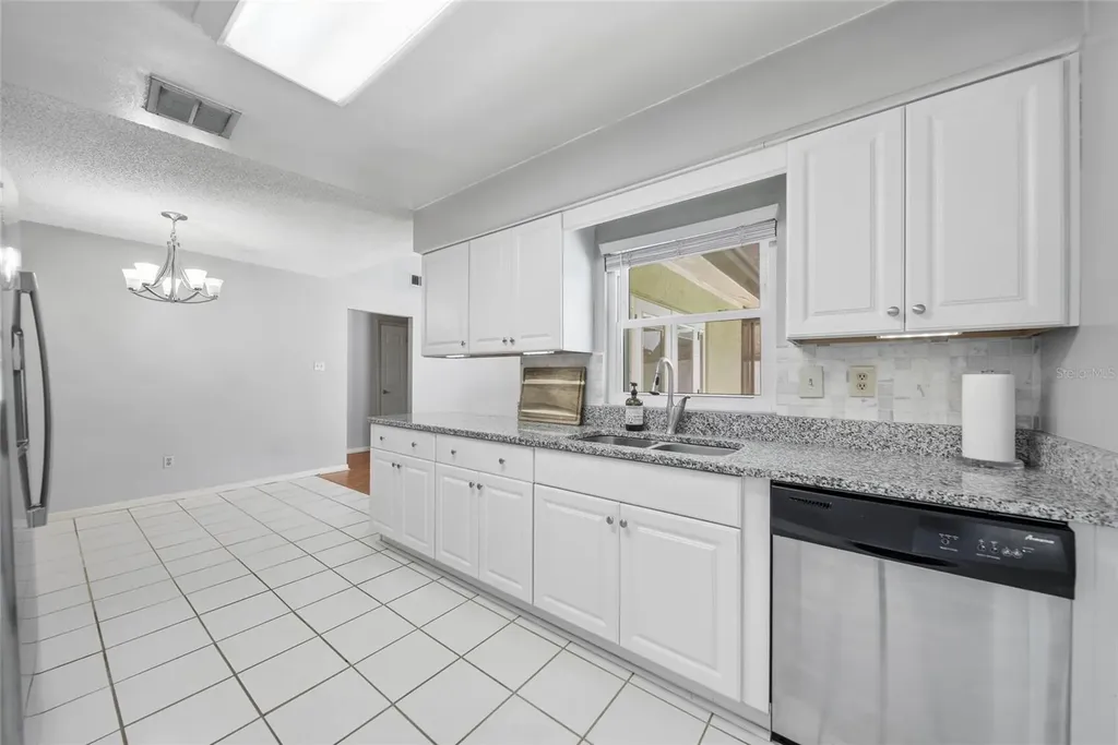 17513 Shadyside Circle Lutz FL 33549