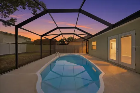 17513 Shadyside Circle Lutz FL 33549
