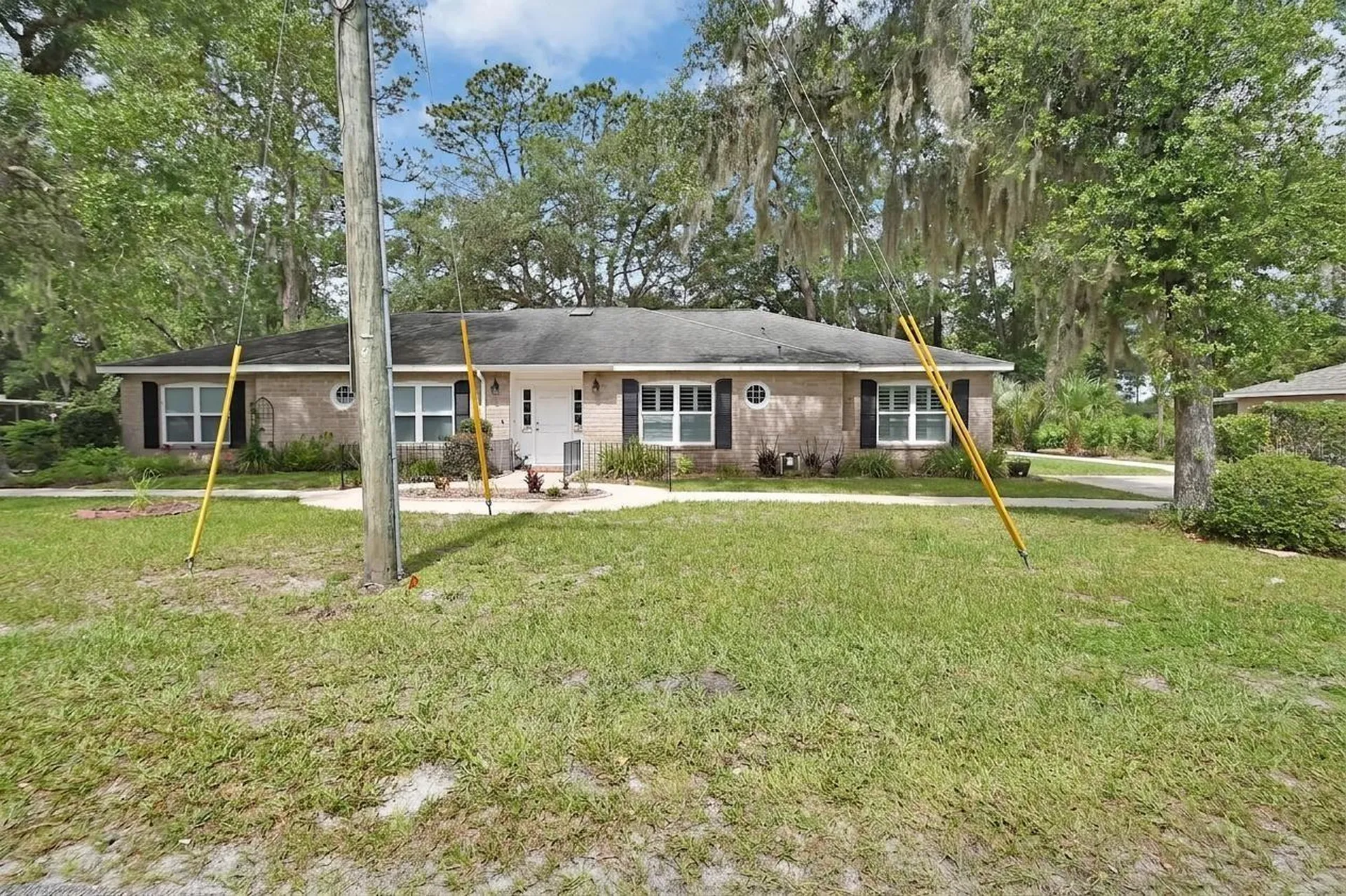 720 S Hill Avenue Deland FL 32724