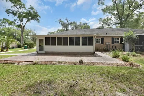 720 S Hill Avenue Deland FL 32724