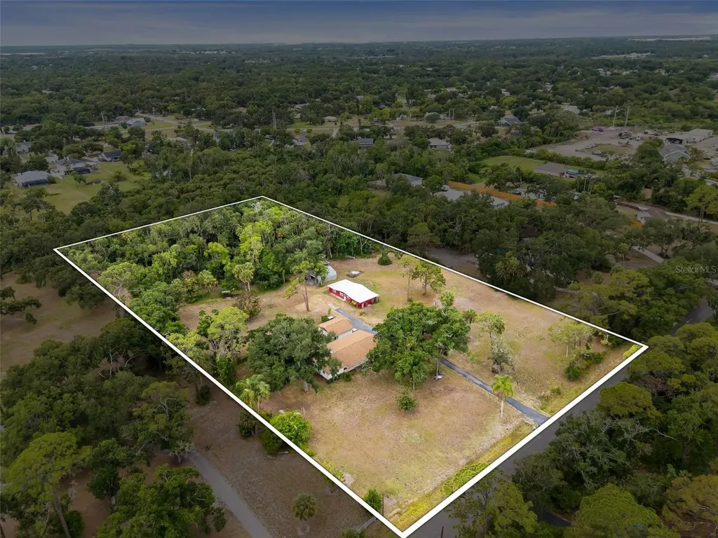 6608 24th Avenue E Bradenton FL 34208