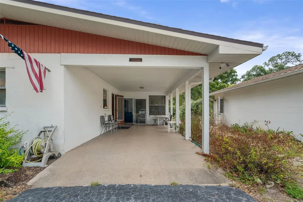 6608 24th Avenue E Bradenton FL 34208