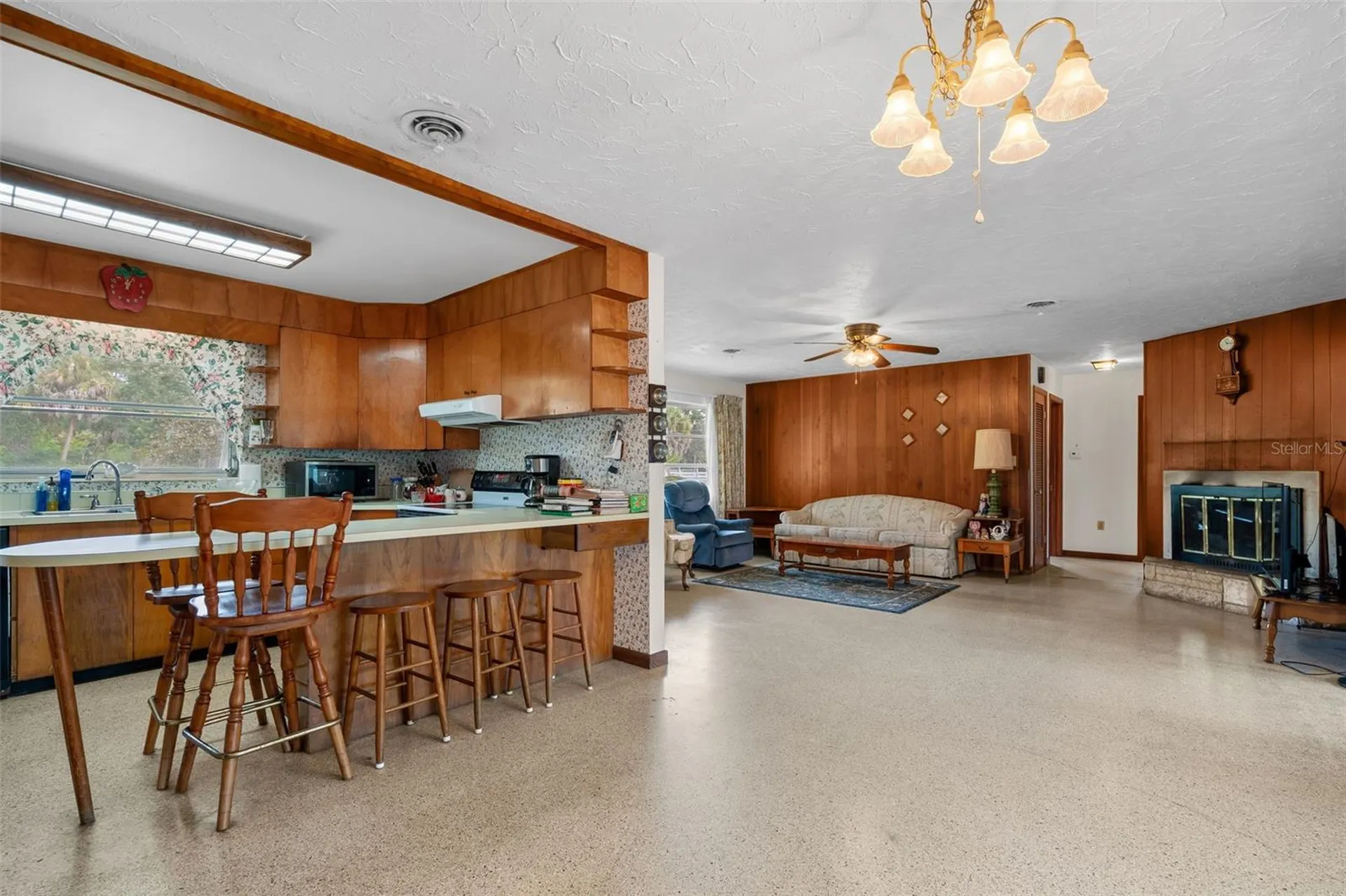 6608 24th Avenue E Bradenton FL 34208
