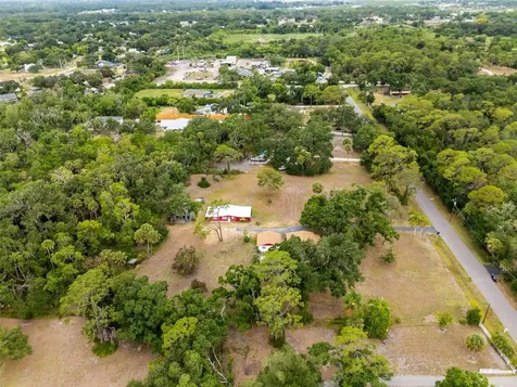 6608 24th Avenue E Bradenton FL 34208
