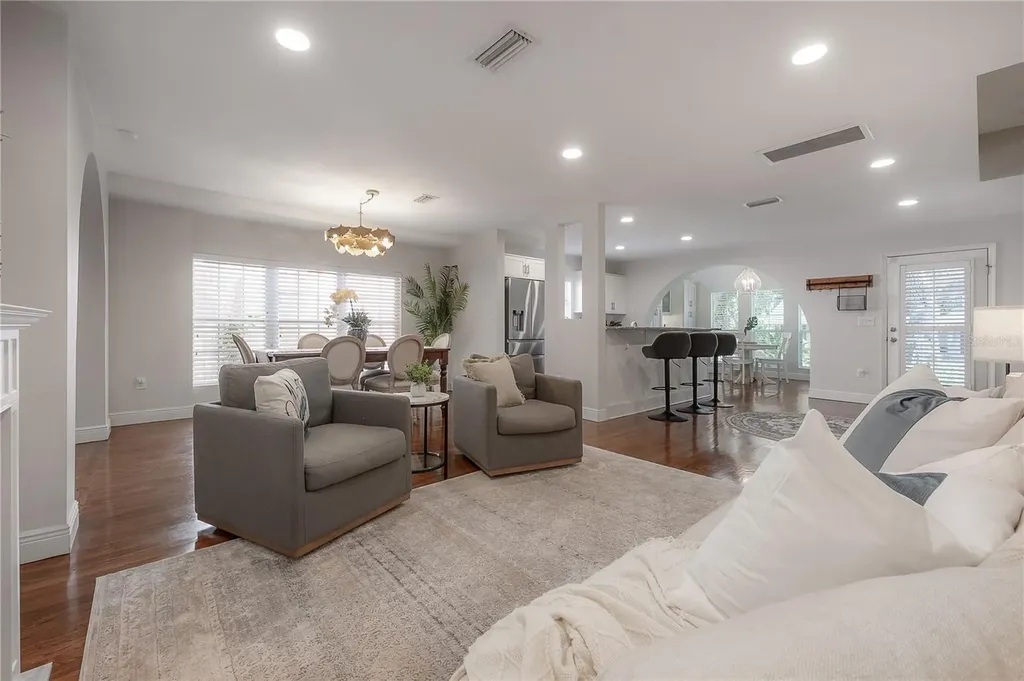 3108 W Villa Rosa Street Tampa FL 33611