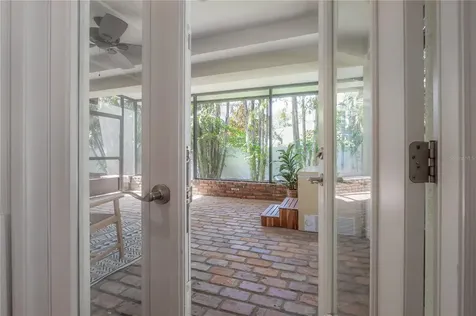 3108 W Villa Rosa Street Tampa FL 33611