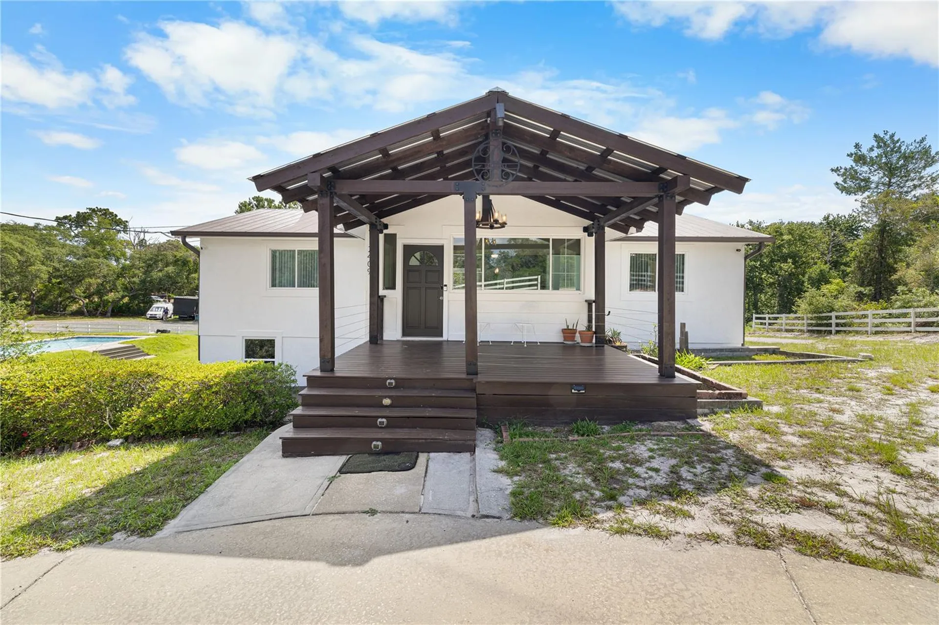 2409 Lake Tiny Road Deltona FL 32738