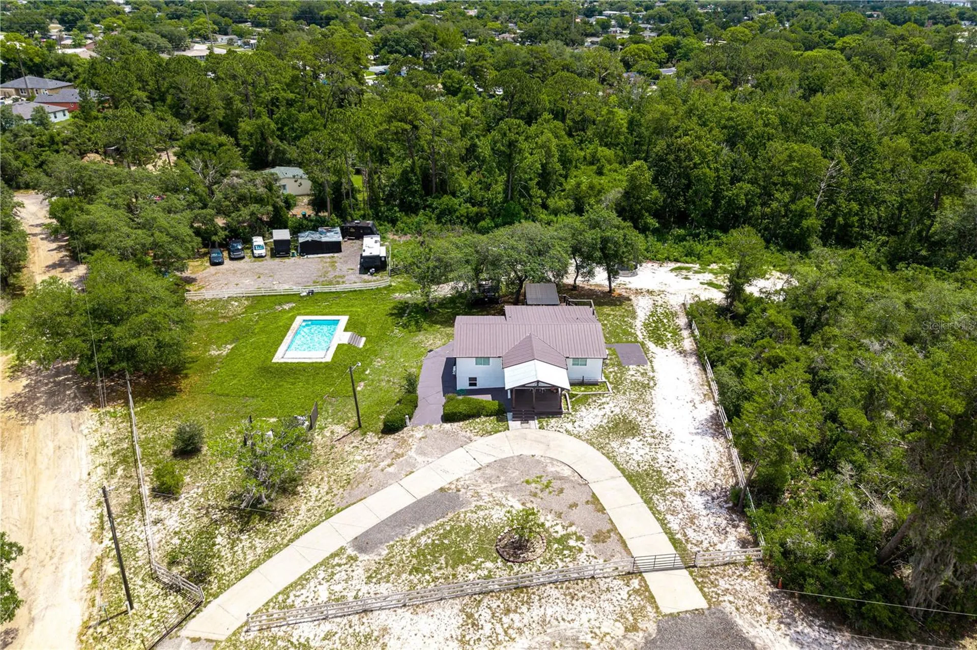 2409 Lake Tiny Road Deltona FL 32738