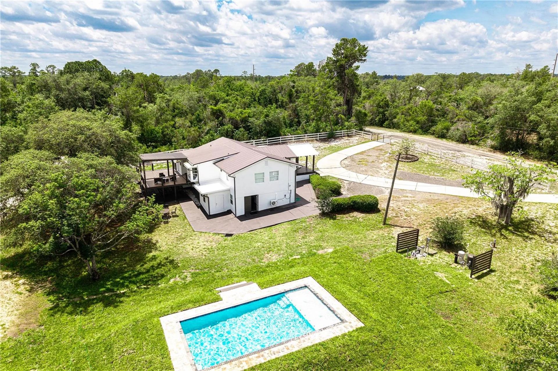 2409 Lake Tiny Road Deltona FL 32738