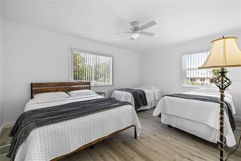 2409 Lake Tiny Road Deltona FL 32738