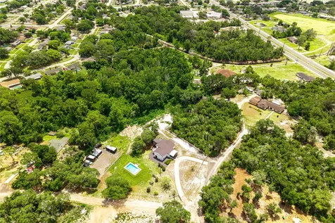 2409 Lake Tiny Road Deltona FL 32738