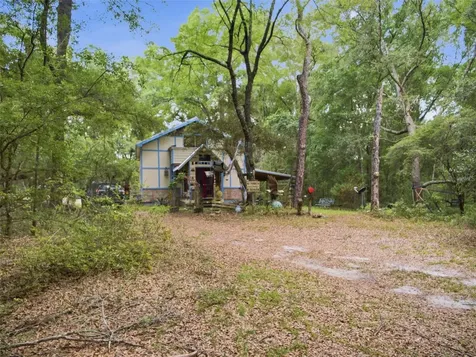 5229 SE 1st Street Trenton FL 32693