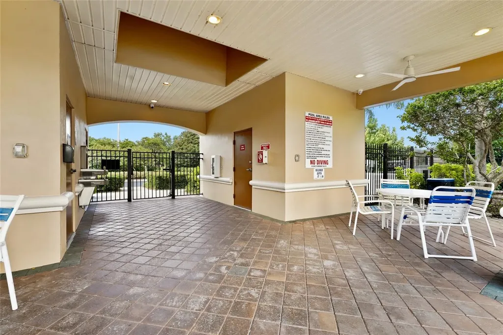 3576 Parkridge Circle Sarasota FL 34243