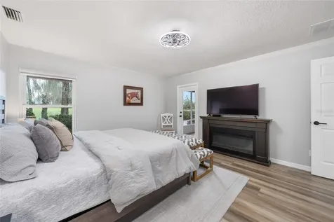 5402 NW 76th Court Ocala FL 34482
