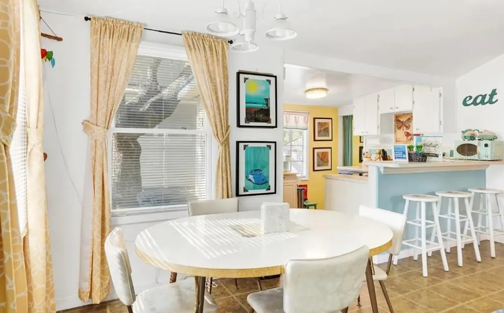 526 5th Avenue N Safety Harbor FL 34695