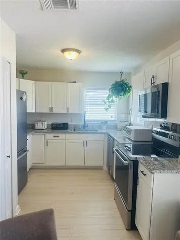340 Edgewood Court Kissimmee FL 34759