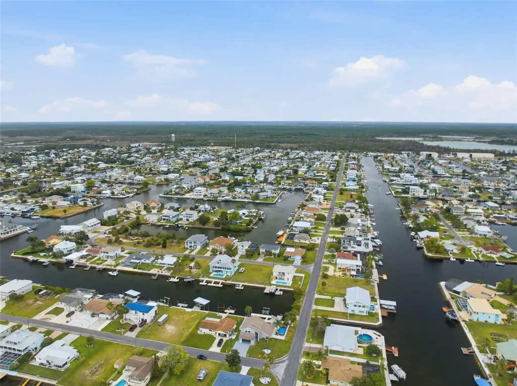 4262 Paradise Circle Hernando Beach FL 34607