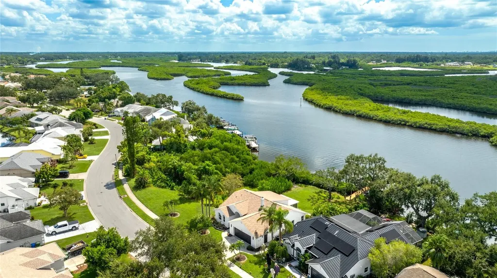 4304 14th Avenue E Bradenton FL 34208