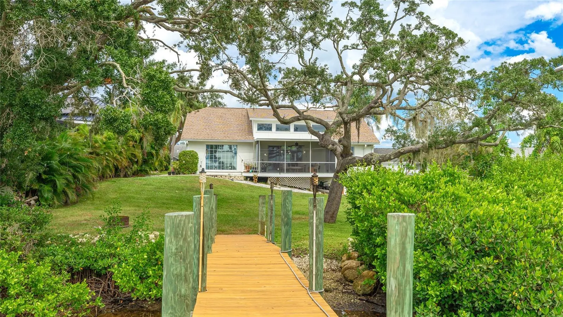 4304 14th Avenue E Bradenton FL 34208