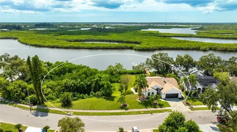 4304 14th Avenue E Bradenton FL 34208