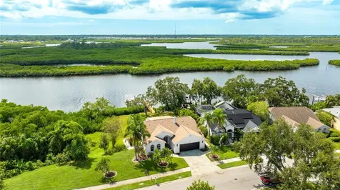 4304 14th Avenue E Bradenton FL 34208
