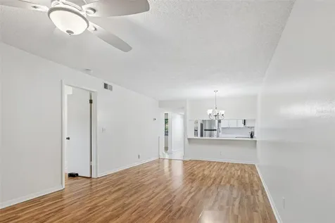 723 83rd Avenue N St Petersburg FL 33702