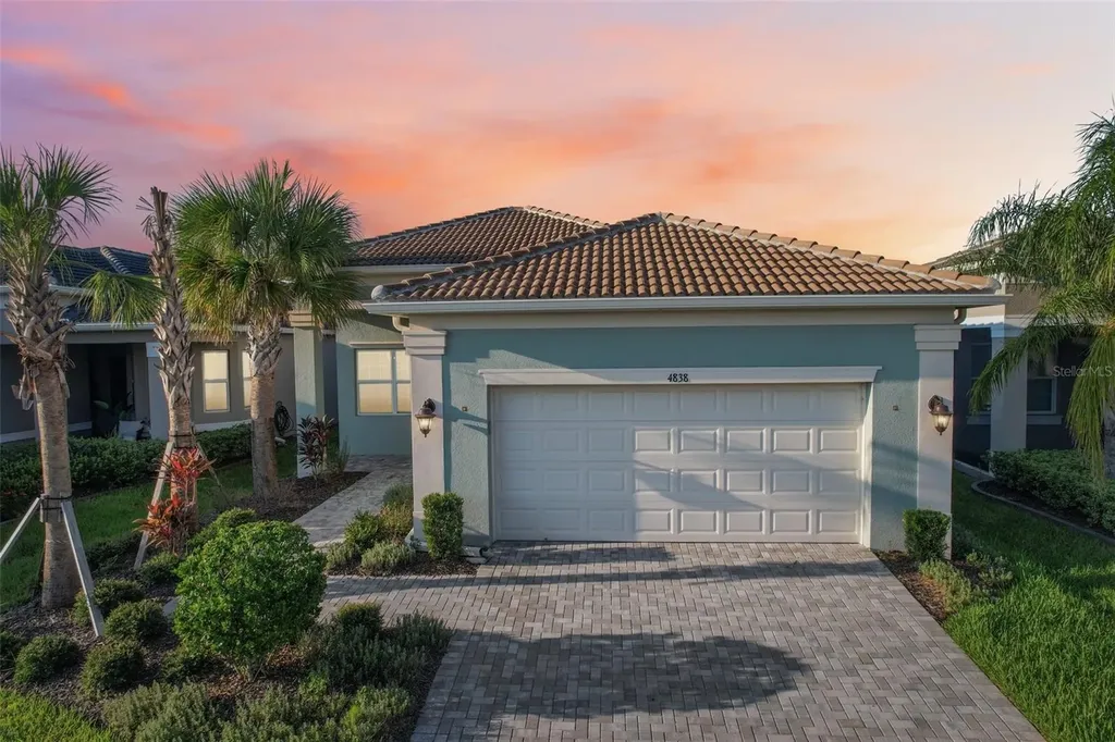 4838 Sevilla Shores Drive Wimauma FL 33598