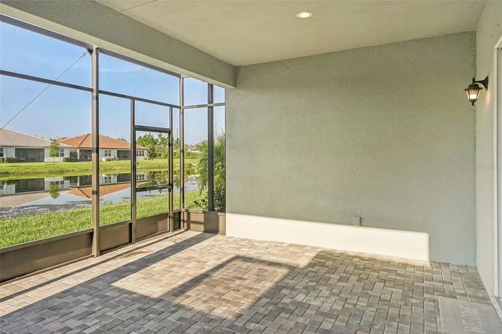 4838 Sevilla Shores Drive Wimauma FL 33598
