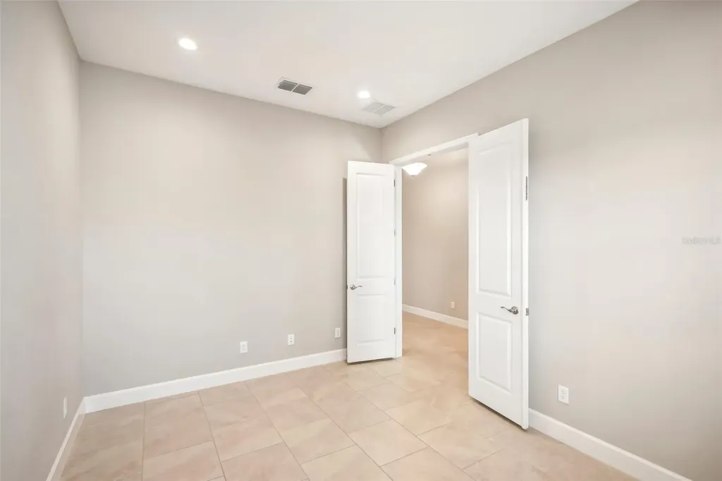 4838 Sevilla Shores Drive Wimauma FL 33598