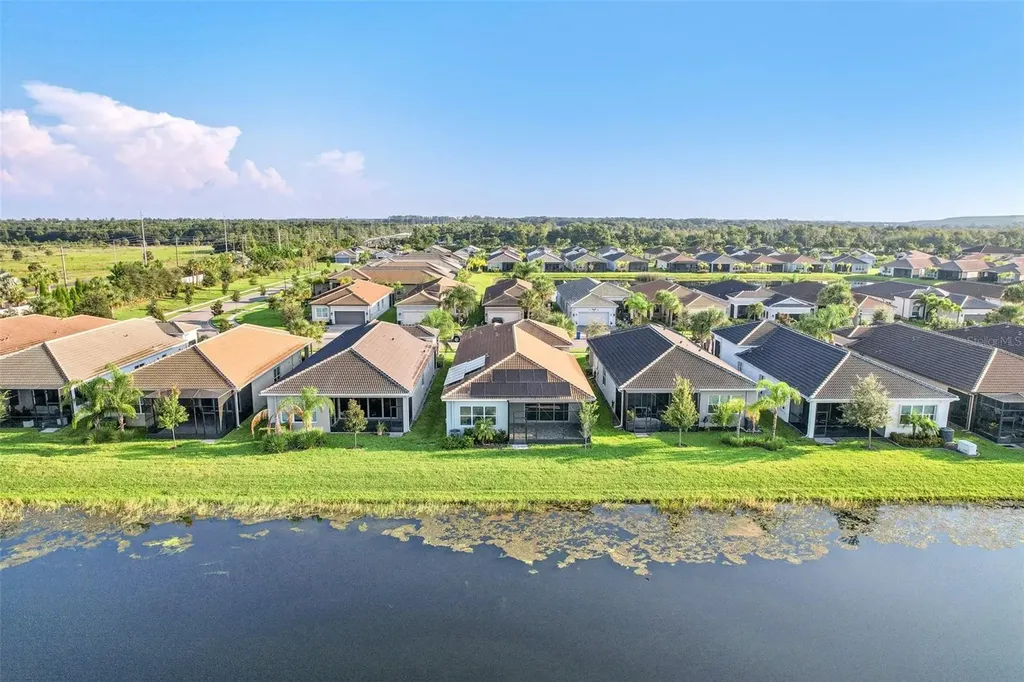 4838 Sevilla Shores Drive Wimauma FL 33598